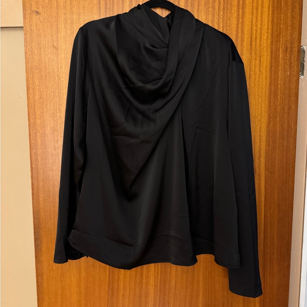 H&M Black Button Collar Blouse